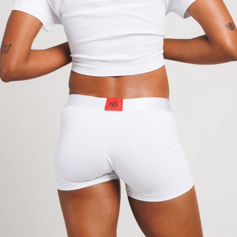 Dámské boxerky Nandes bílé - pohodlné bavlněné spodní prádlo pro ženy