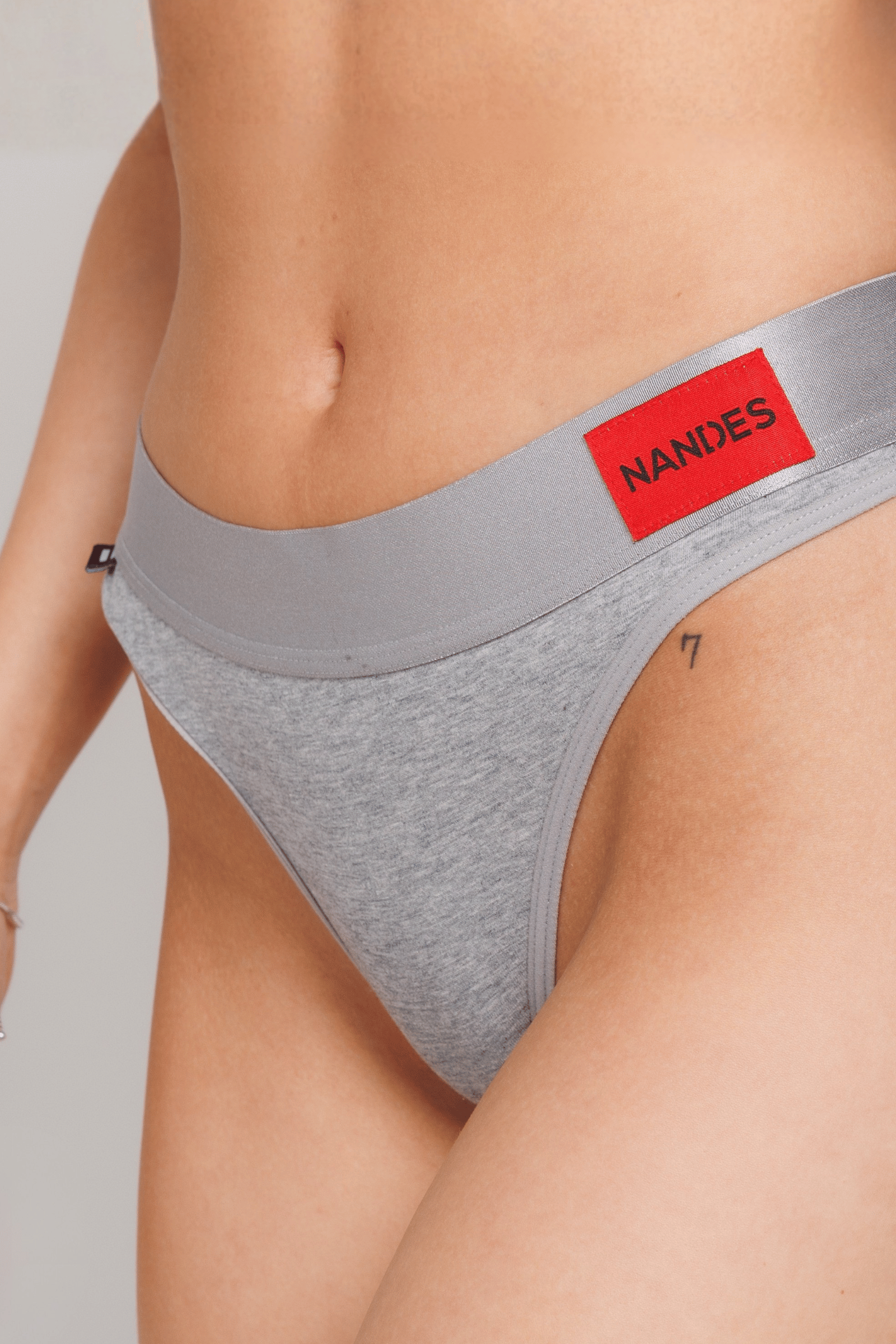 Dámská tanga šedé Nandes - bavlněné tanga kalhotky